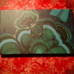 Hipdot eyeshadow